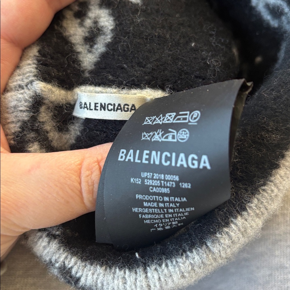 Balenciaga stocking Cap beanie - Picture 5 of 6